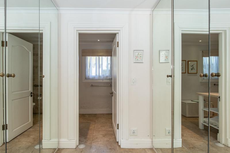 3 Bedroom Property for Sale in Constantia Western Cape